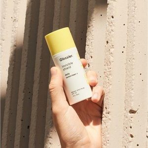 Glossier Invisible Shield Daily Sunscreen